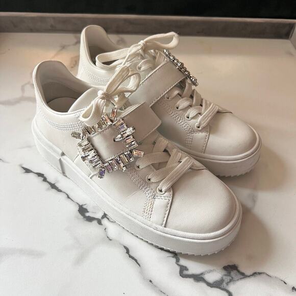 Stuart Weitzman White Shine Buckle Sneaker Size 6 - Picture 2 of 11